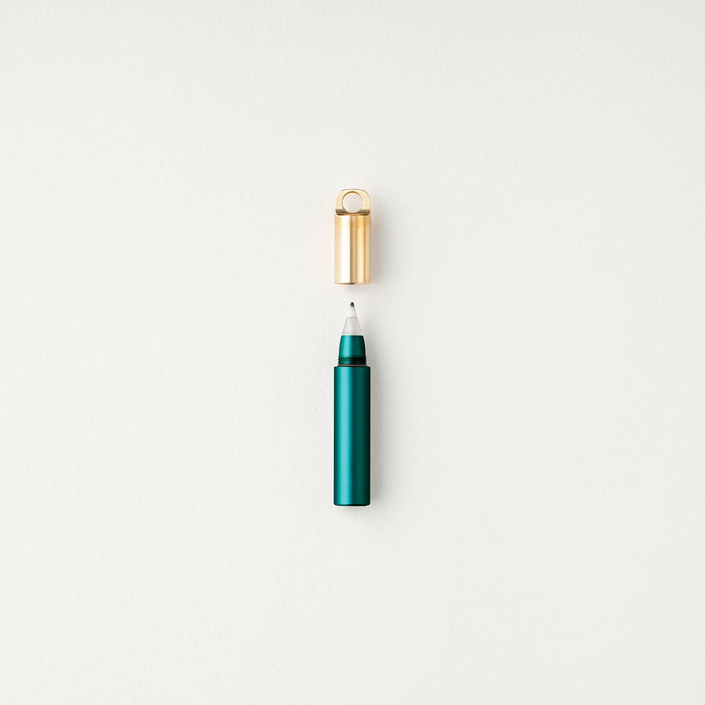 The Field Mouse – refillable travel pen
