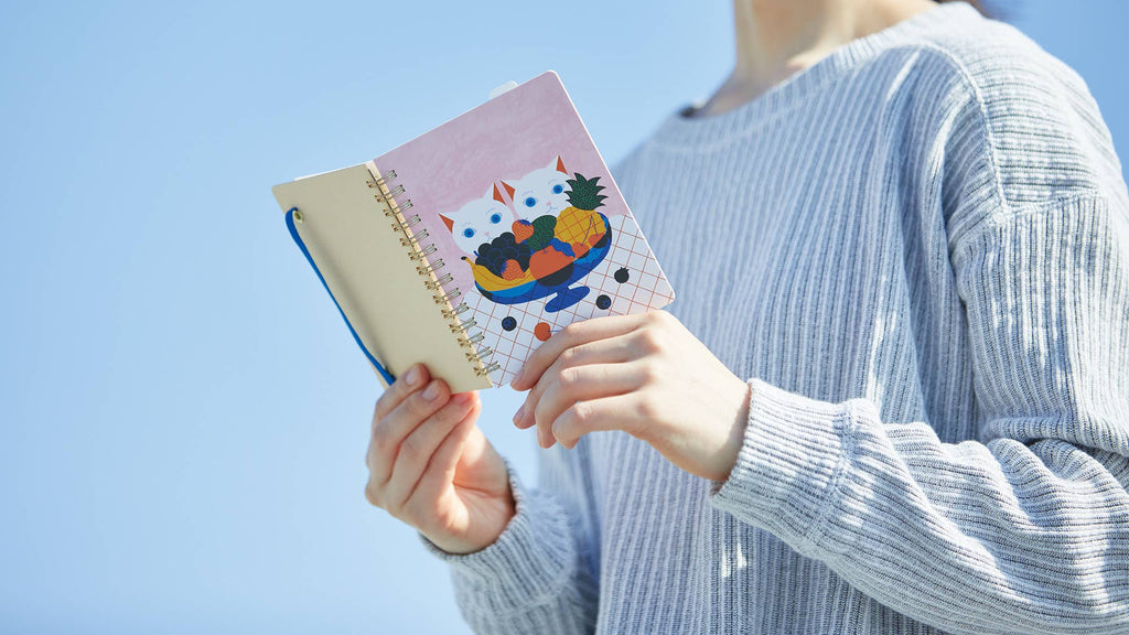 HITOTOKI NOTE Ring Notebook -Passport size-