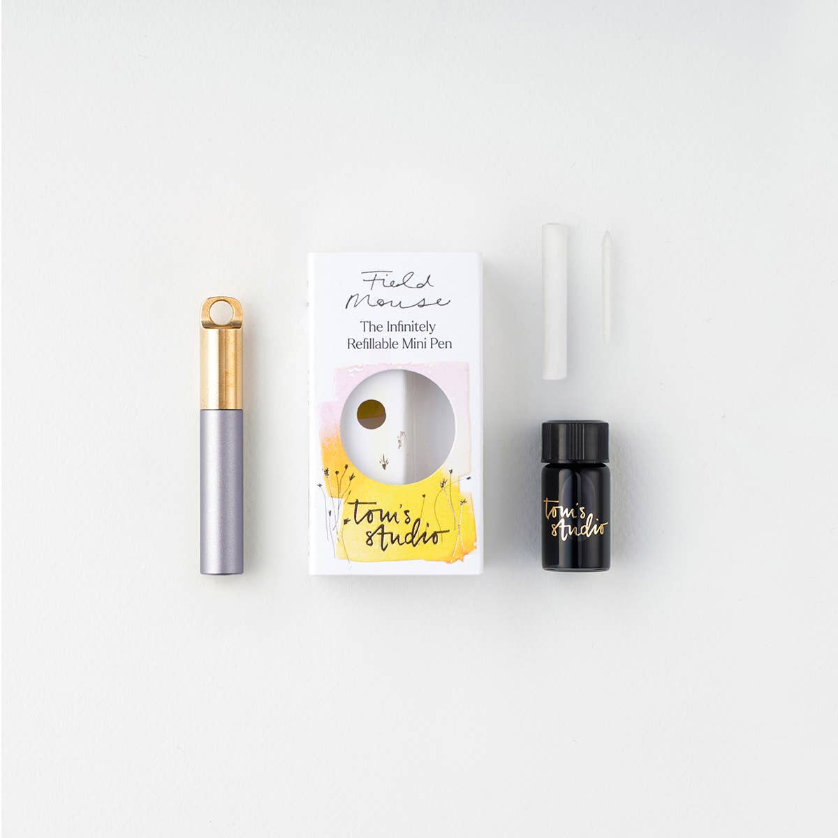 The Field Mouse – refillable travel pen