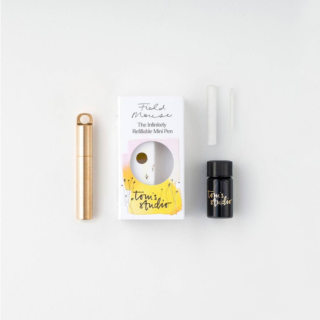 The Field Mouse – refillable travel pen