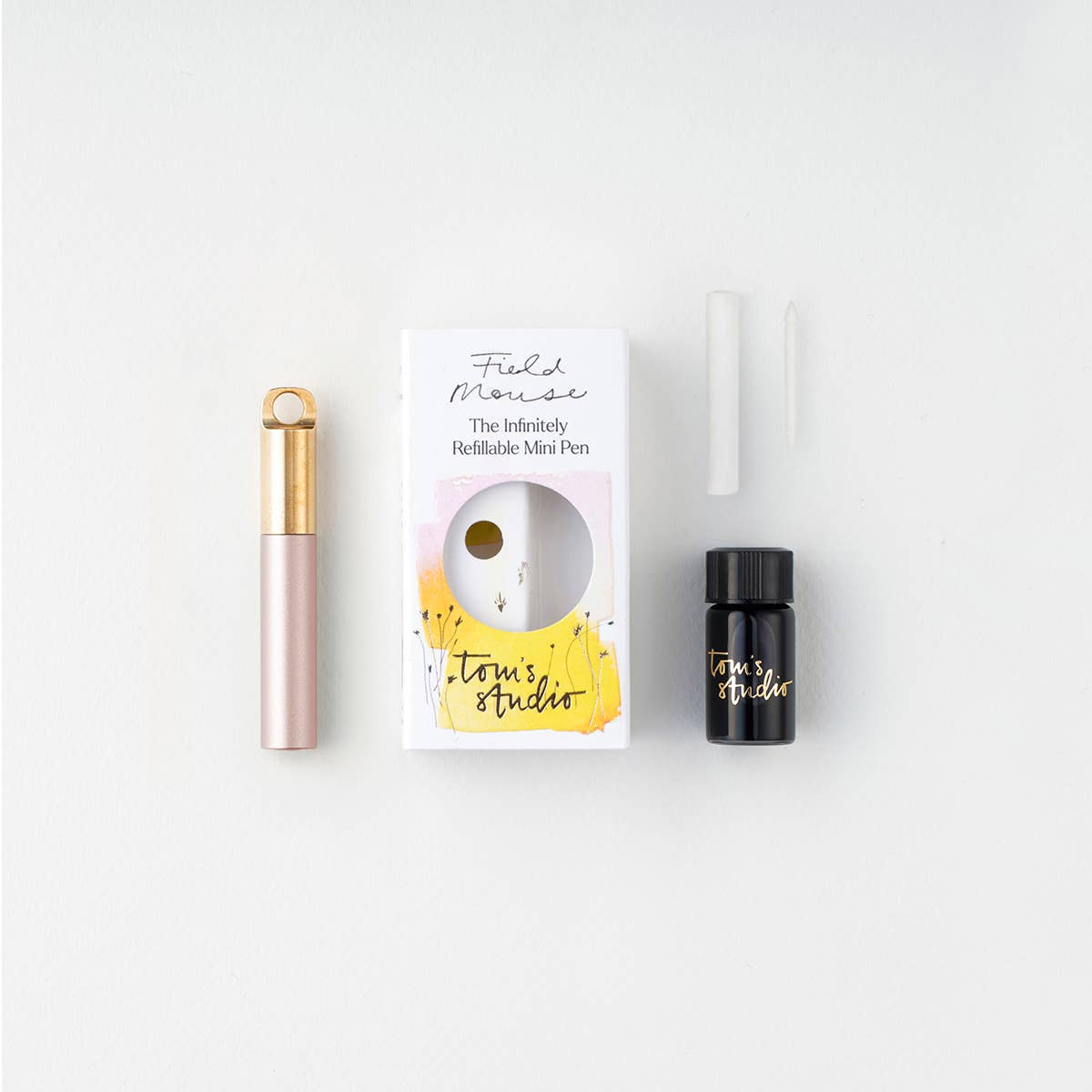 The Field Mouse – refillable travel pen