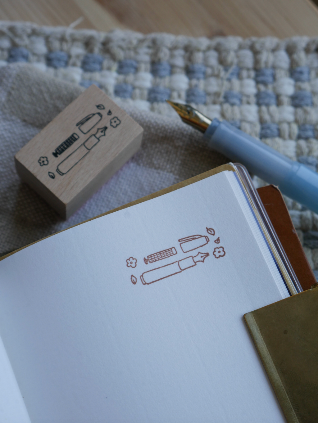 Fountain pen - wooden stamp
