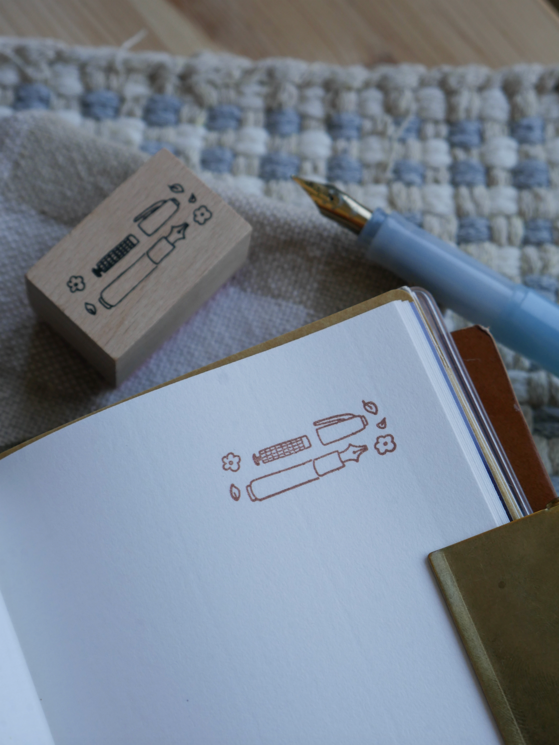 Fountain pen - wooden stamp