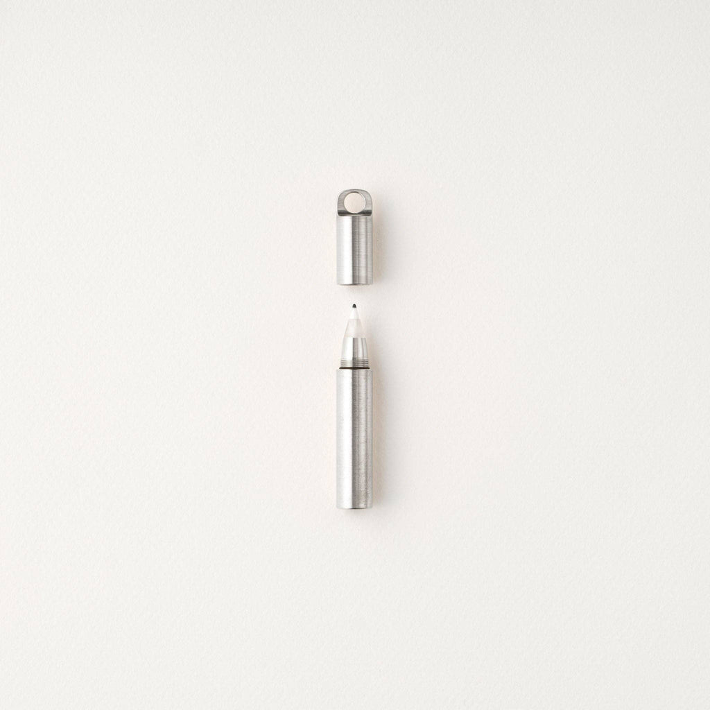 The Field Mouse – refillable travel pen