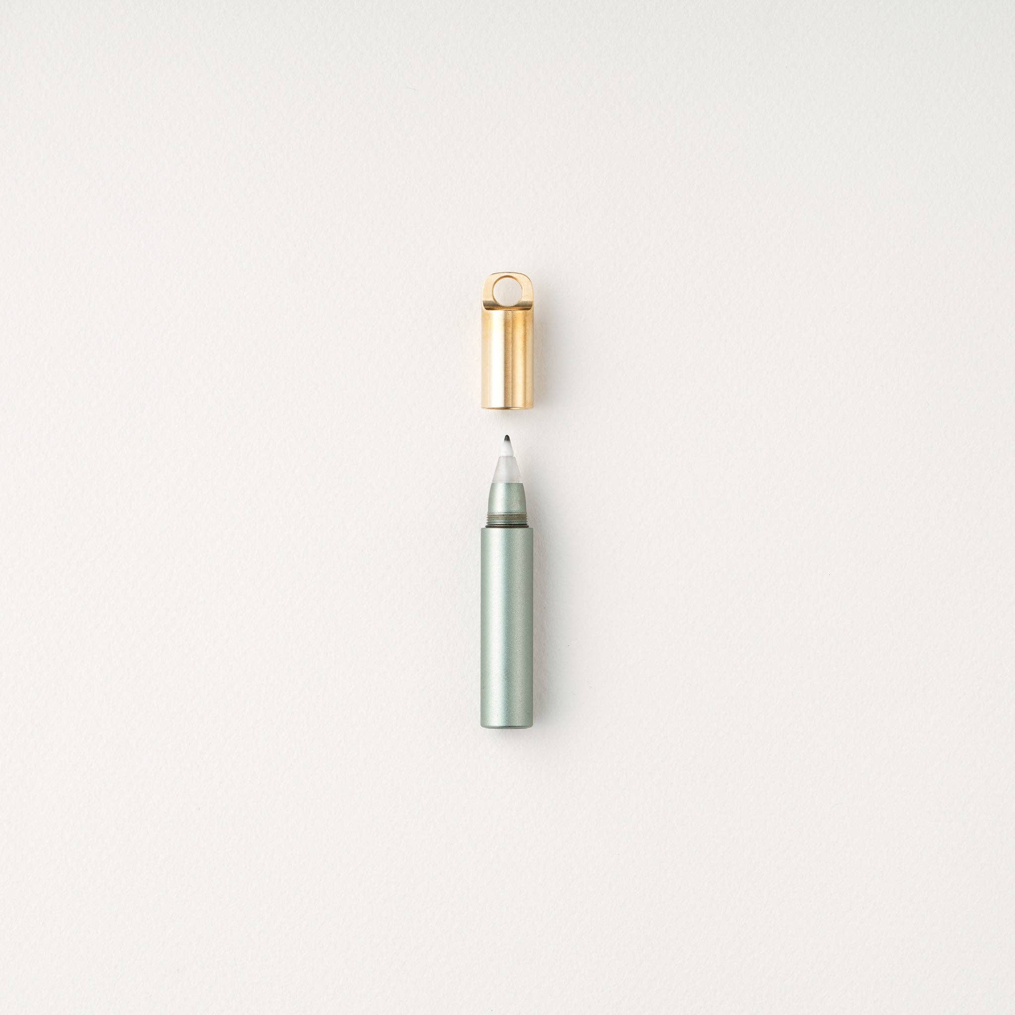 The Field Mouse – refillable travel pen