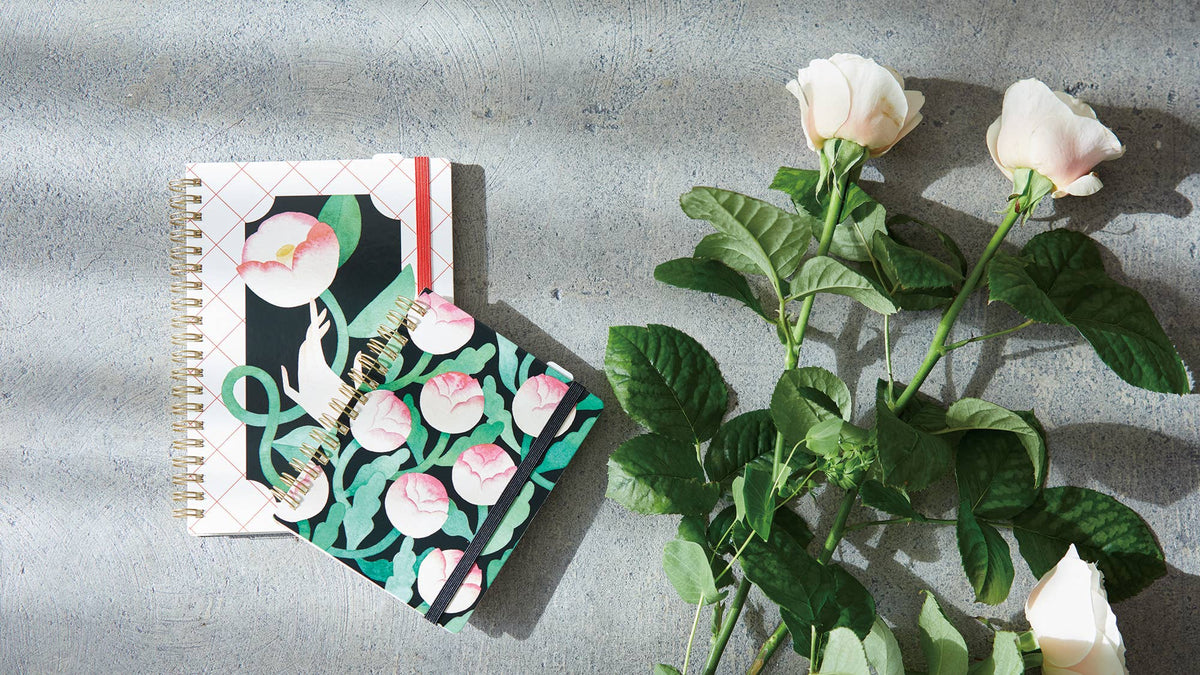 HITOTOKI NOTE Ring Notebook -Passport size-